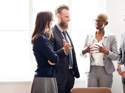 curated-lifestyle-iUXD48_C_bE-unsplash